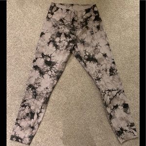 Marble tie dye lululemon wunder Under